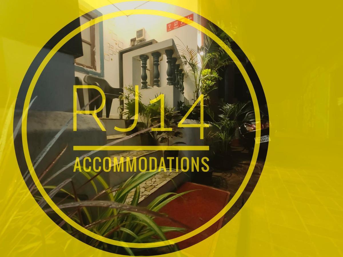 Rj-14 Guest House Baga Esterno foto