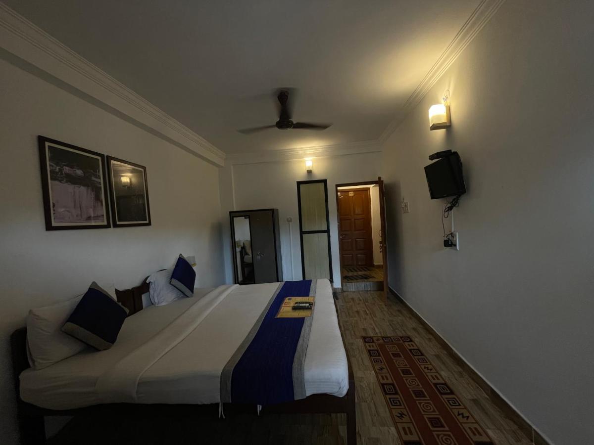 Rj-14 Guest House Baga Esterno foto